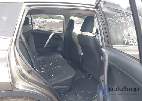 2015 Toyota Rav4 Xle z USA, uszkodzony, nr VIN JTMRFREV9FD155159